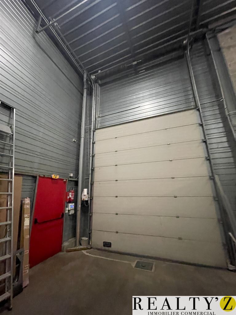 Local Commercial | 680m² | OZOIR LA FERRIERE 