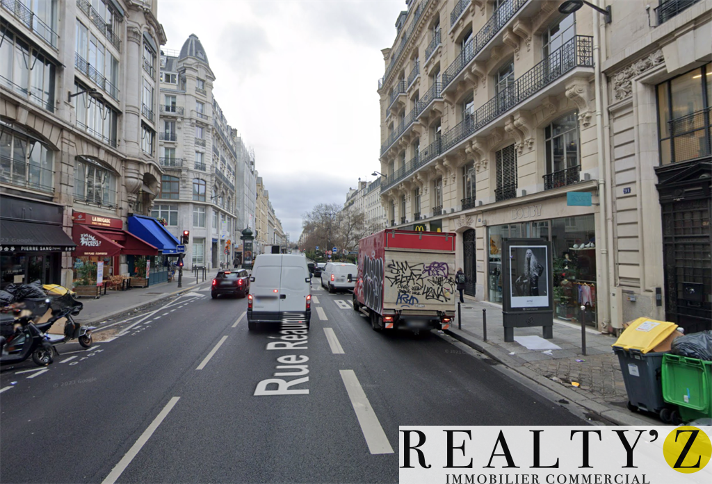 Local Professionnel | 148m² | REAUMUR 