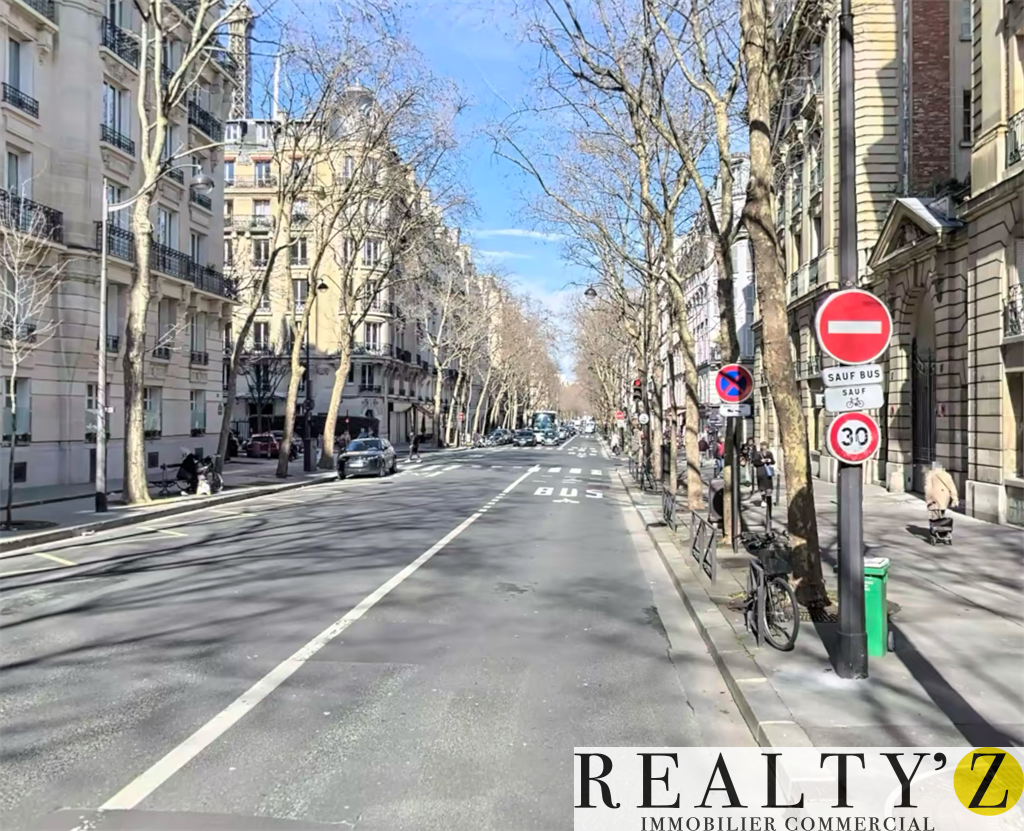 Local Commercial | 65m² | BOURDONNAIS - CHAMPS DE MARS 