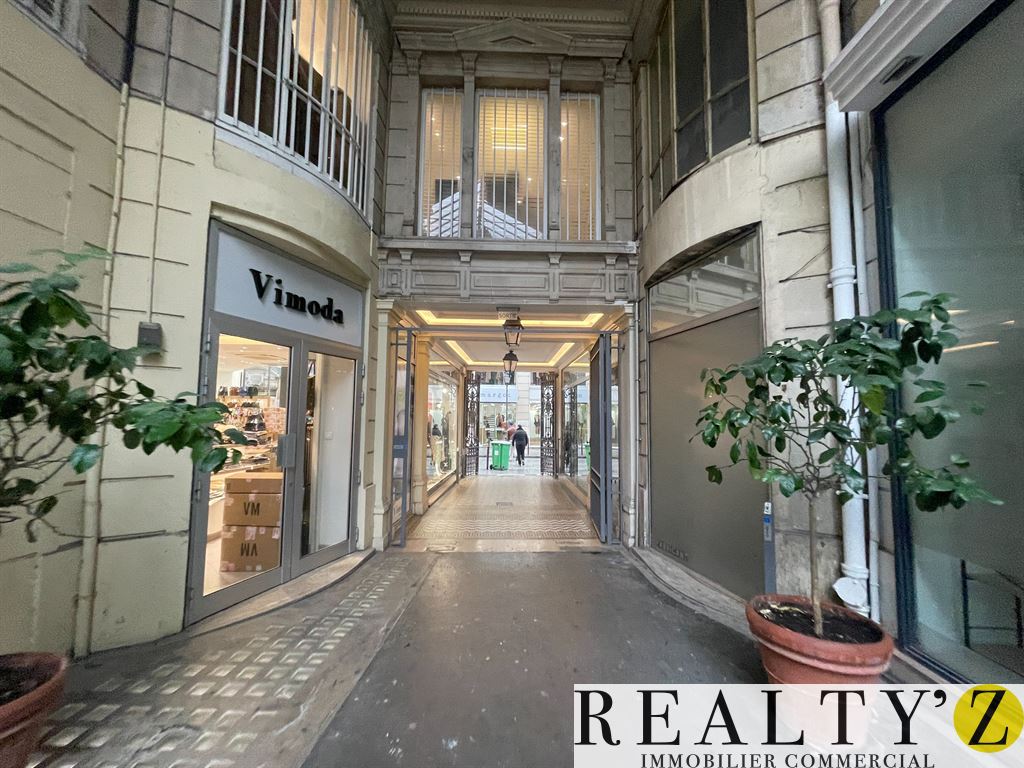 Local Commercial | 40m² | SENTIER 