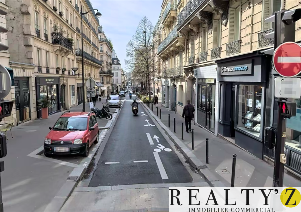 Local Commercial | 130m² | GARE DU NORD 