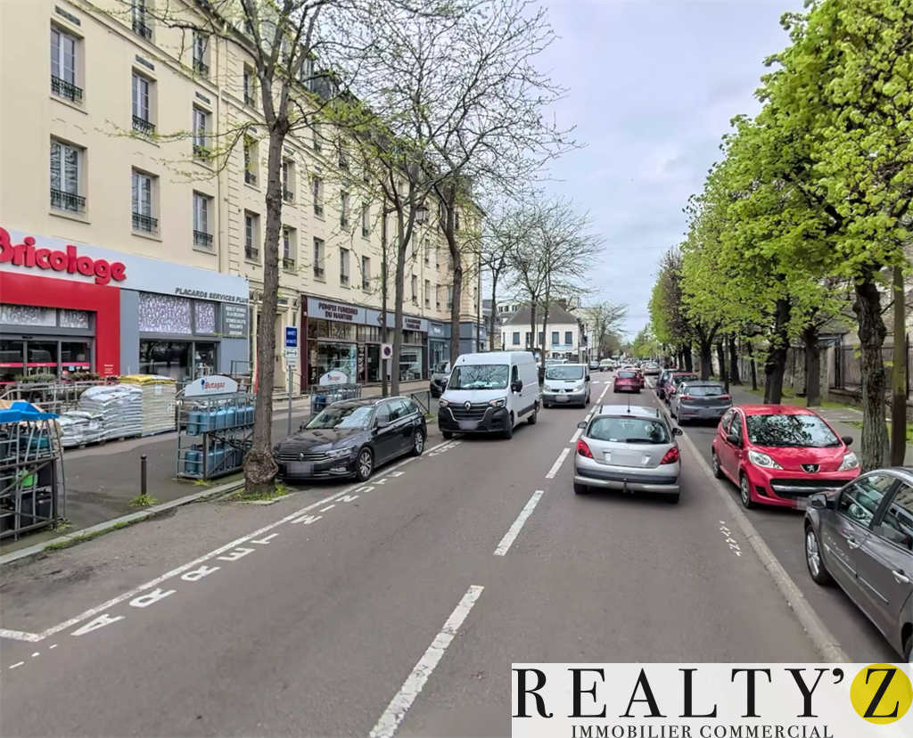Local Commercial | 90m² | Mantes Station 