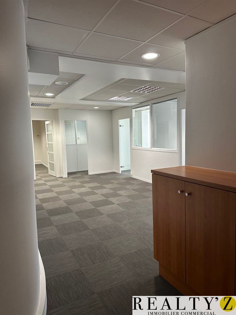 Local Professionnel | 168m² | HENRI BARBUSSE 