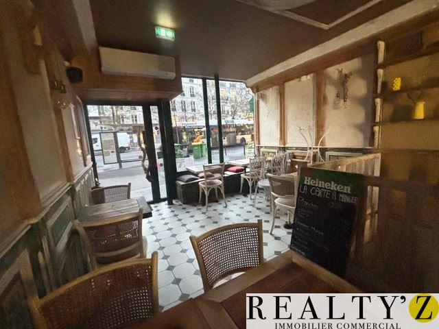 Local Commercial | 100m² | REPUBLIQUE 