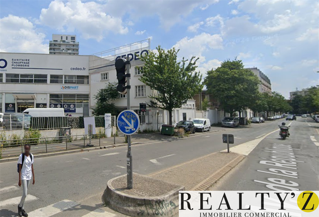 Local Commercial | 300m² | Gallieni 