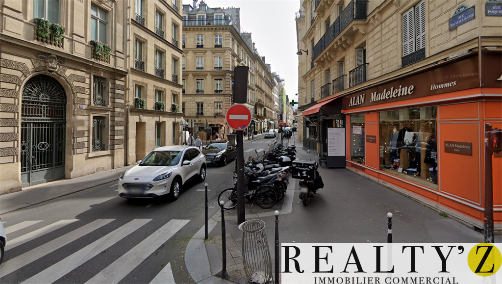Local Professionnel | 207m² | PASQUIER 