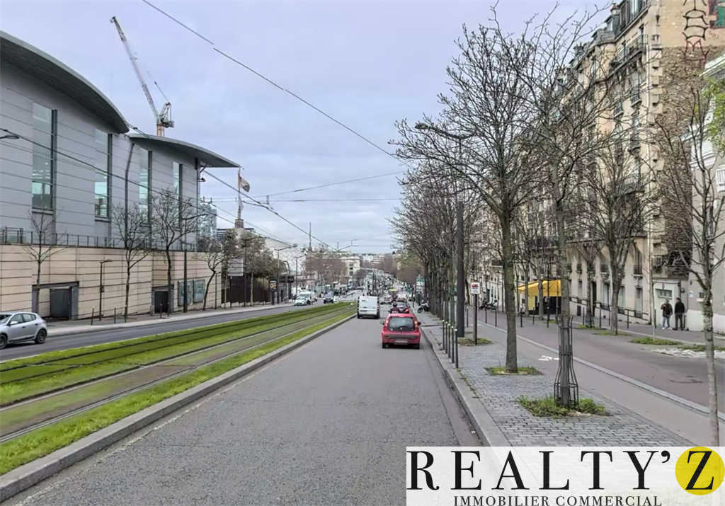 Local Commercial | 70m² | PORTE DE VERSAILLES 