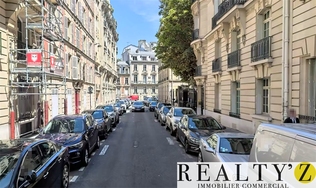Local Commercial | 140m² | COURCELLE 
