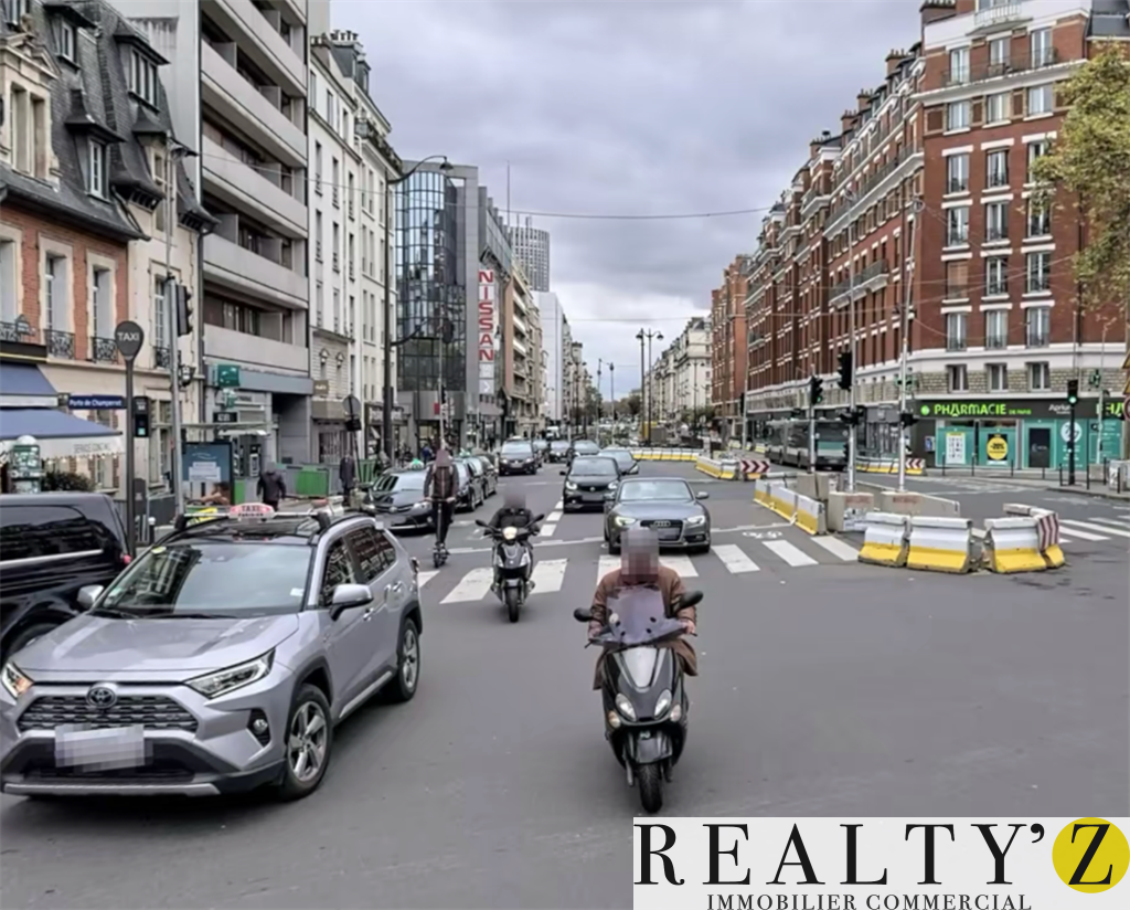 Local Commercial | 90m² | PORTE DE CHAMPERRET 