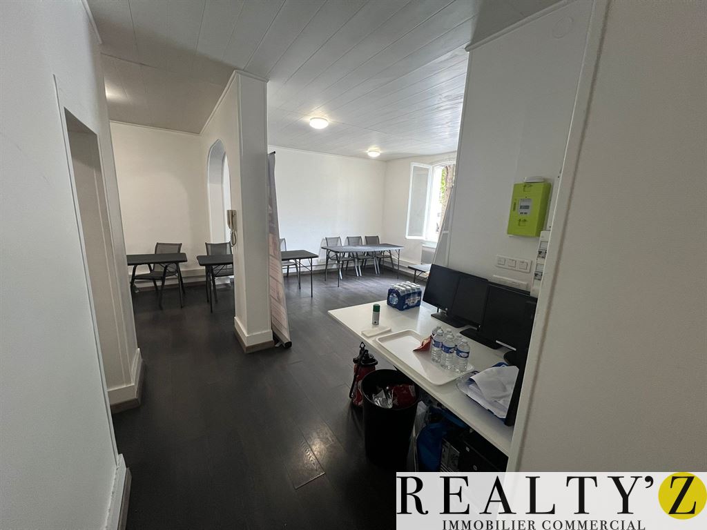 Local Commercial | 45m² | MAIRIE DE CLICHY / BEAUJON 