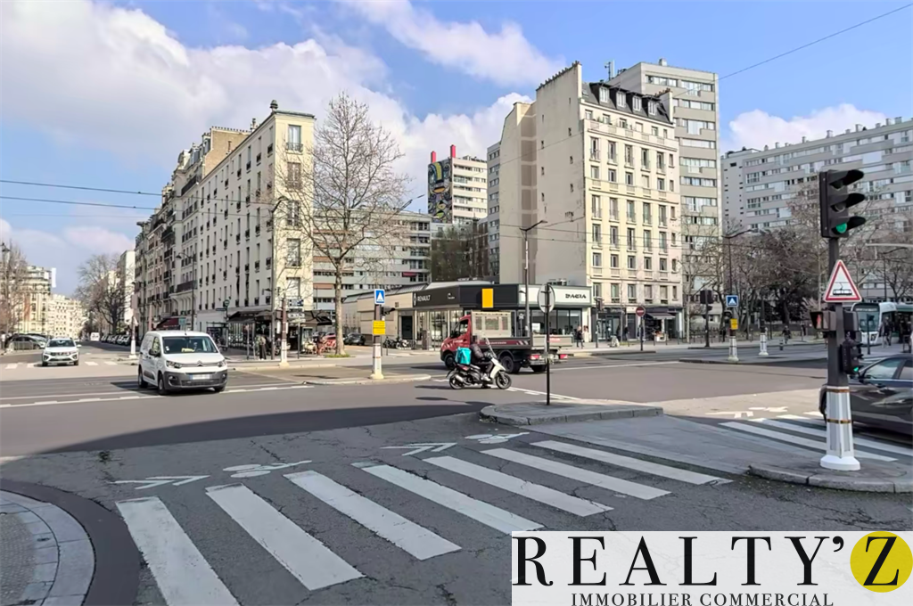 Local Commercial | 45m² | Métro Porte de Versailles 