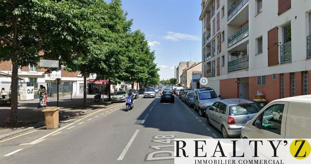 Local Commercial | 95m² | Place du marché 