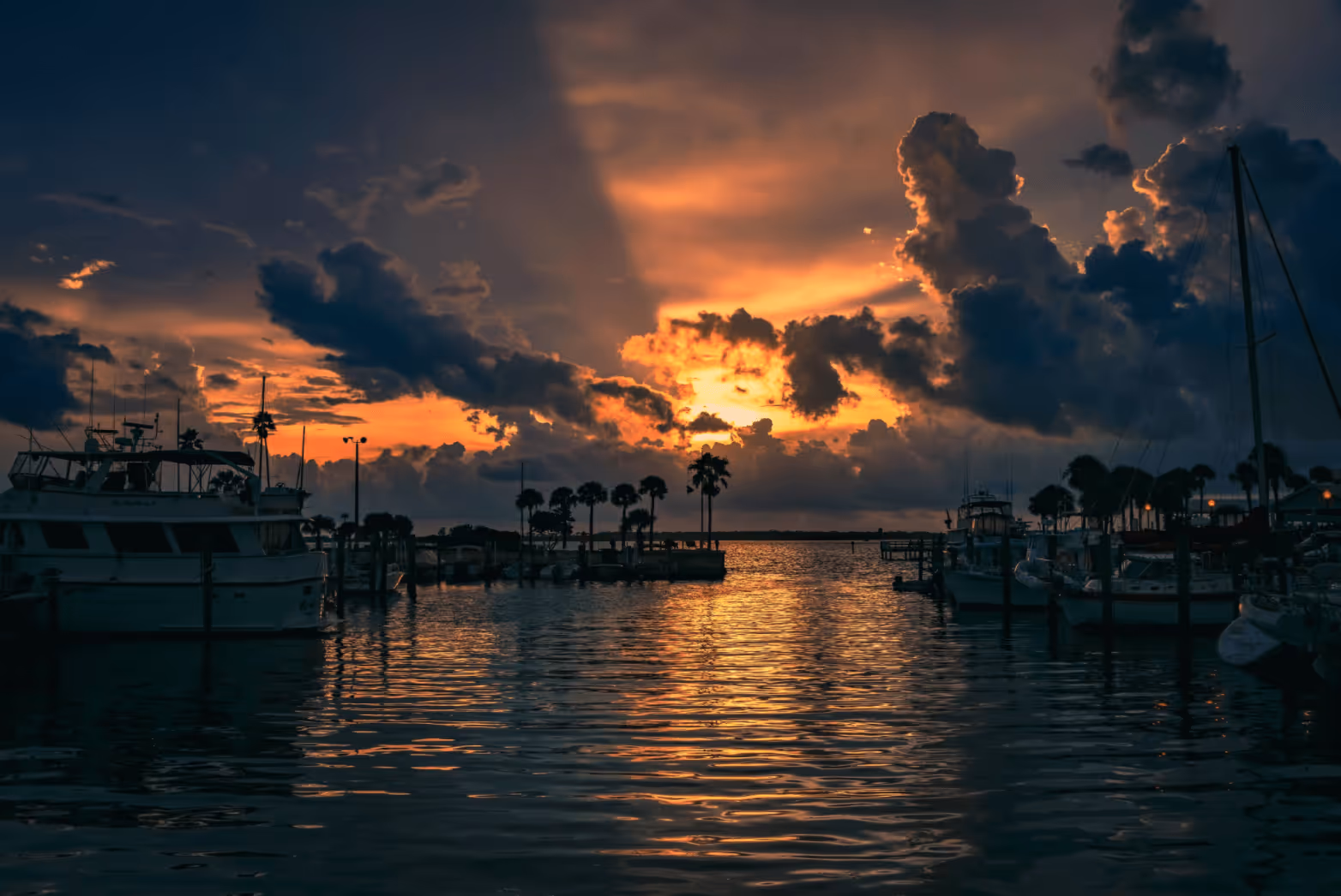 5 WAYS TO SIMPLIFY RELOCATING TO FLORIDA