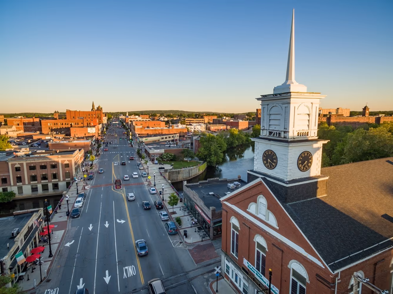 Downsizing Tips From Portsmouth, Nh’s Most Reliable Movers 