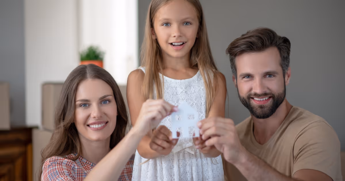 THE ESSENTIAL FAMILY MOVING & DOWNSIZING CHECKLIST