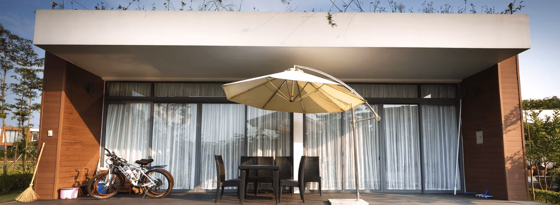 THE DIFFERENCE BETWEEN INTERIOR DESIGNER VS INTERIOR DECORATOR?