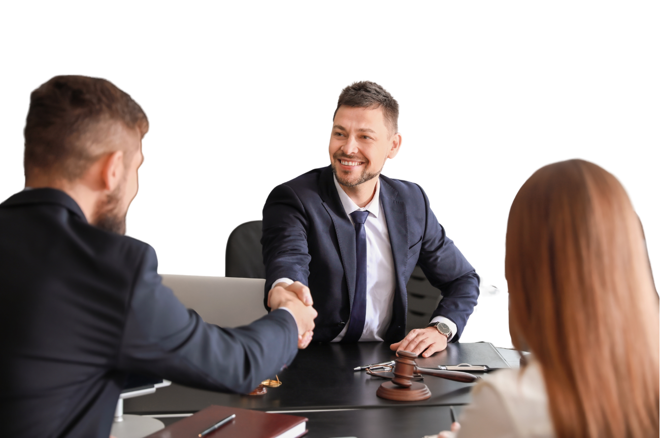 Asesoría personalizada para empresas durante una reunión con un asesor comercial