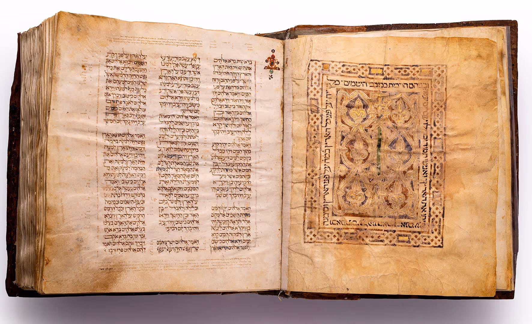 The Wondrous Story of the Damascus Crown 