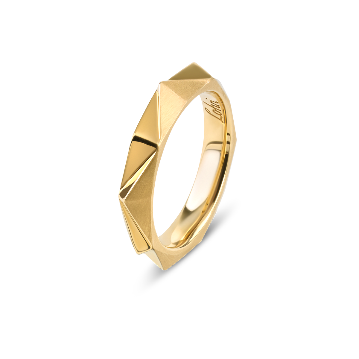 The Chiliagon collection combines bold shapes with timeless elegance. Inspired by avant-garde architecture, these pieces of jewellery mesmerizingly reflect the light, unfolding their captivating effect. This one-of-a-kind ring is handcrafted in yellow gold and features a combination of matte and polished facets.