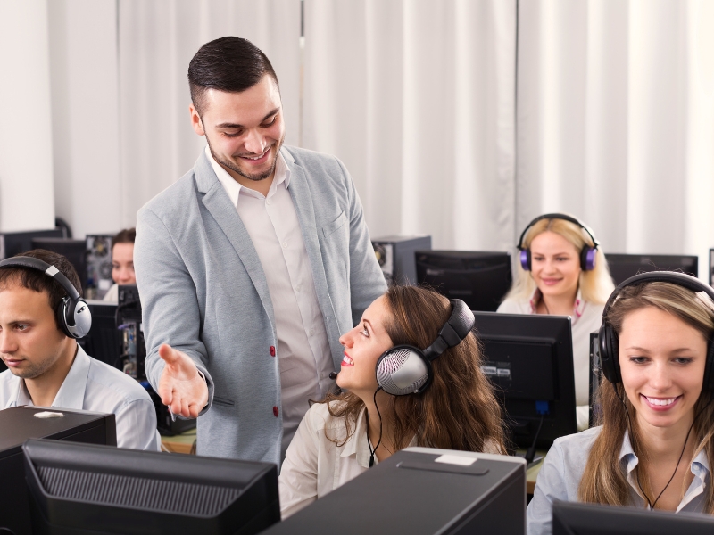 como estruturar um departamento comercial e equipe