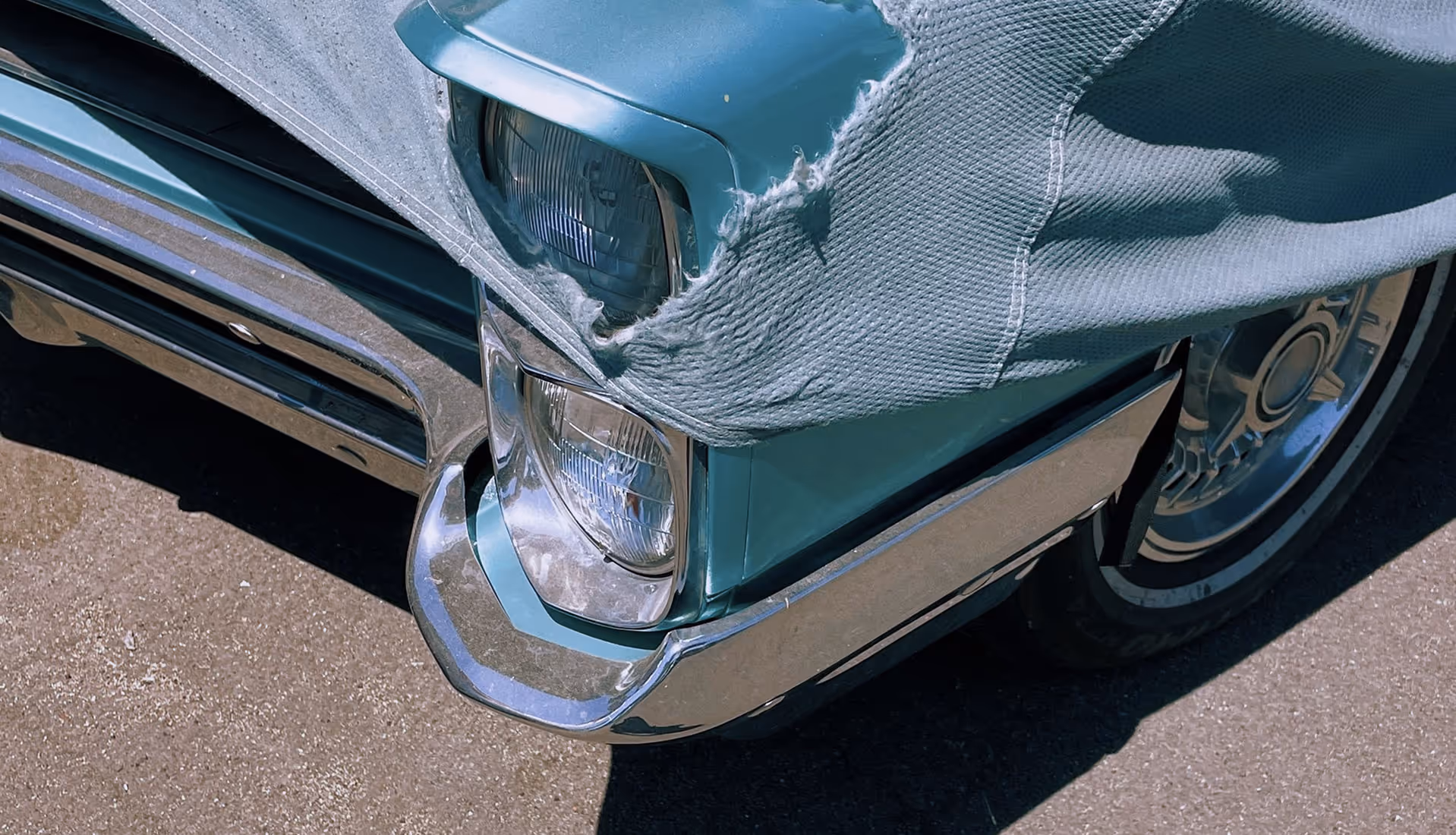 Vintage car image by photographer Meredith Minkow