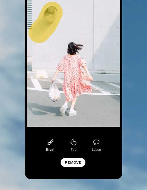 AI object remover in VSCO app