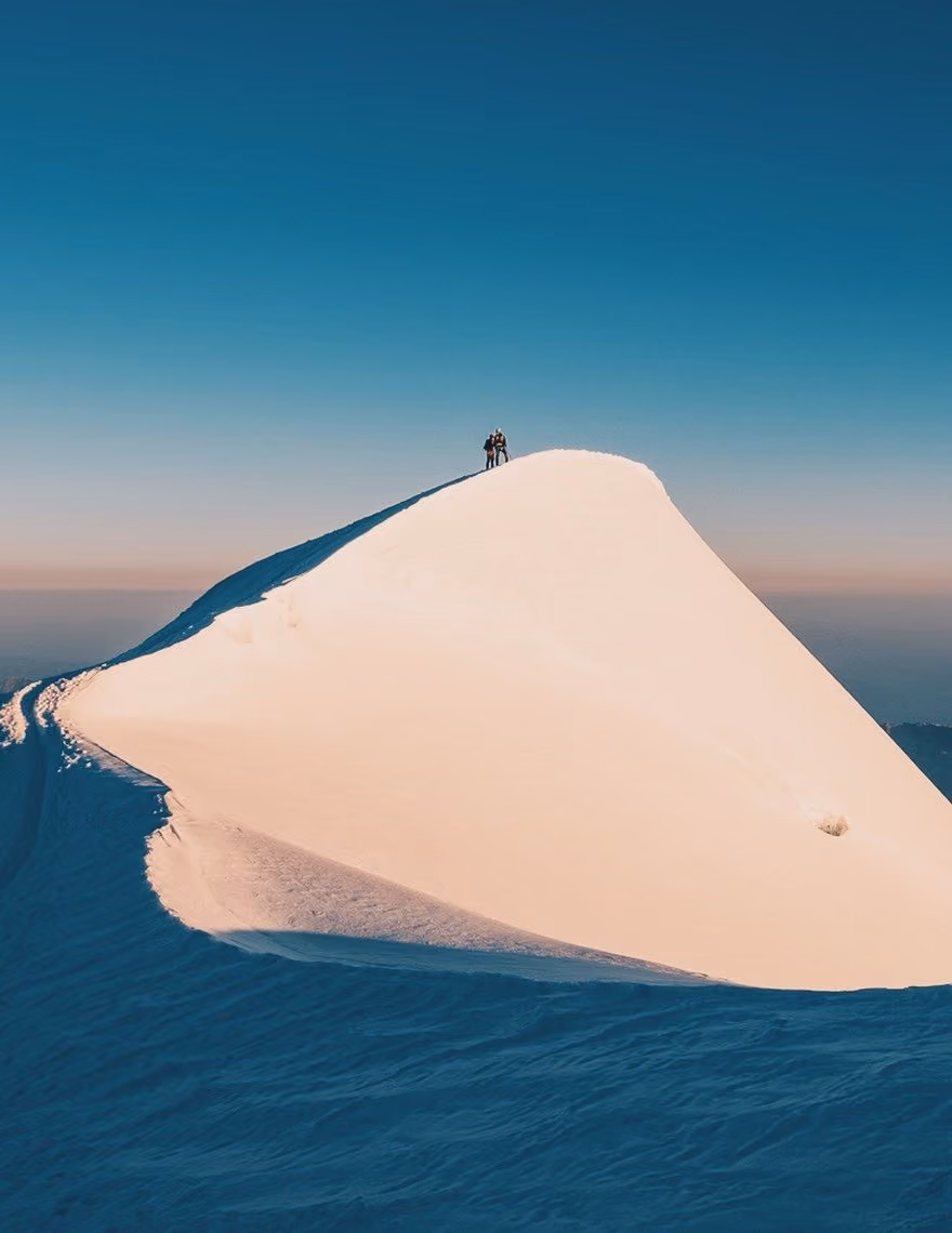 Snowy mountain ridge at sunrise with the HB2 PRO preset at minus six contrast