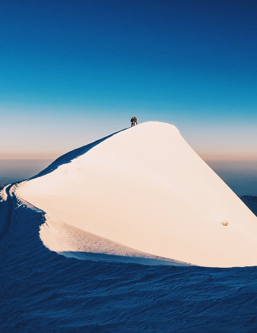 Snowy mountain ridge at sunrise with the HB2 PRO preset at plus six contrast