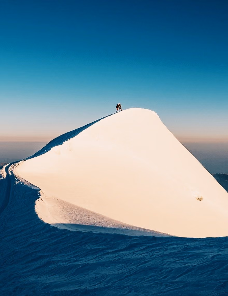 Snowy mountain ridge at sunrise with the HB2 PRO preset at minus six tone