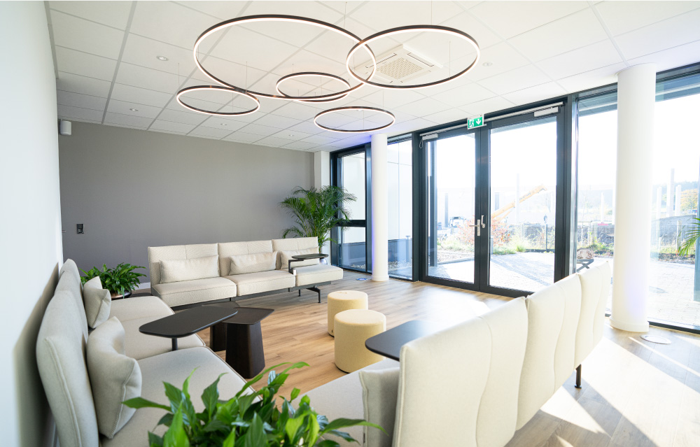 Innenansicht eines neuen Bürobaus