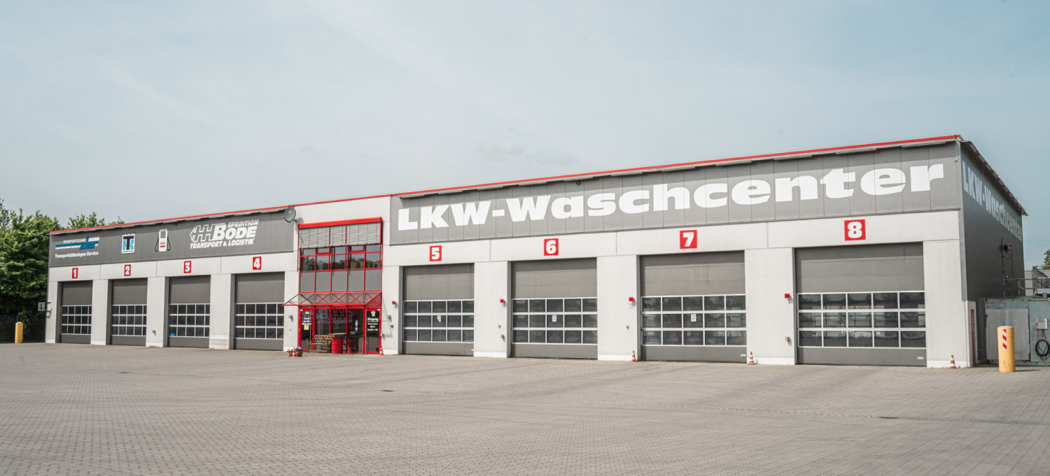 Garderobe eines neuen Bürogebäudes