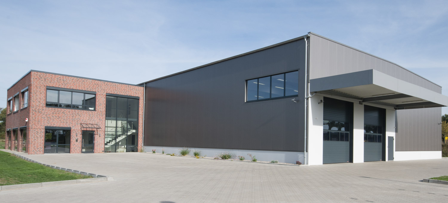 Garderobe eines neuen Bürogebäudes