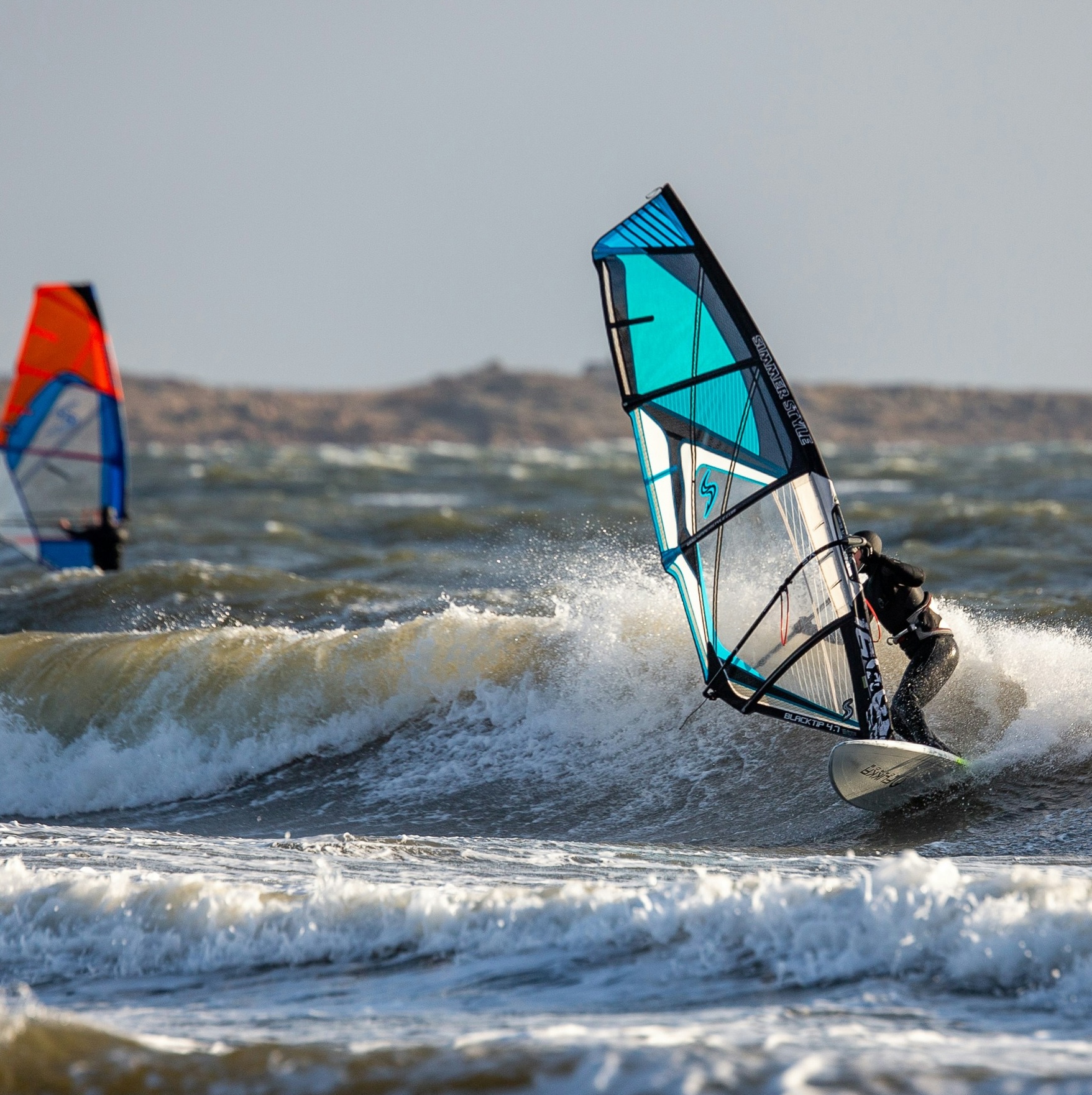 Windsurfer auf der Ostsee – Wassersport in der Nähe von Gut Kletkamp