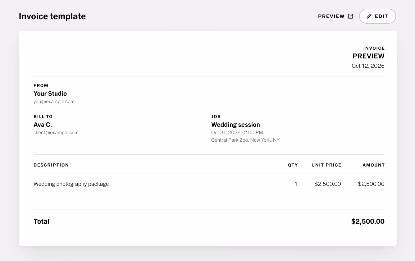 Prévia do modelo de fatura do VSCO Workspace com um item de pacote de fotografia de casamento no total de US$ 2.500