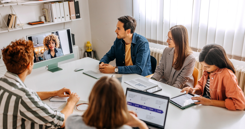 Hybrid Team Culture: How to Build a Strong Workplace Culture 