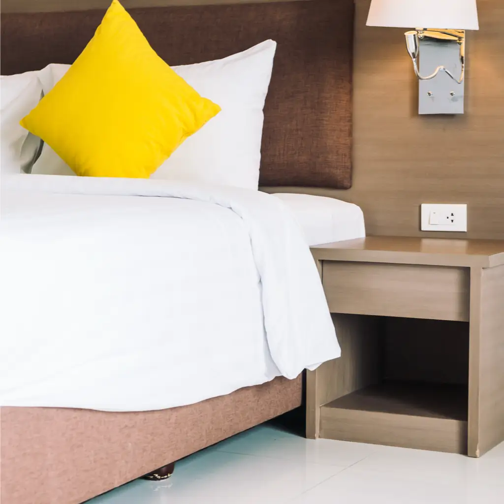 Mobiliario comercial, estantes y góndolas comerciales para tiendas