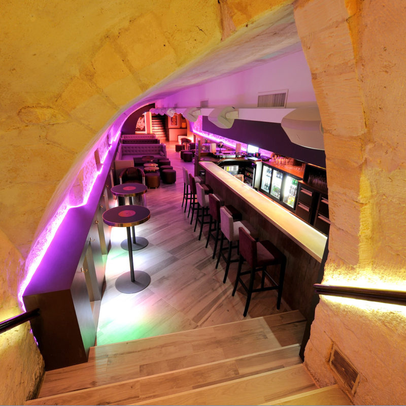 UNDERGROUND MUSIC CLUB