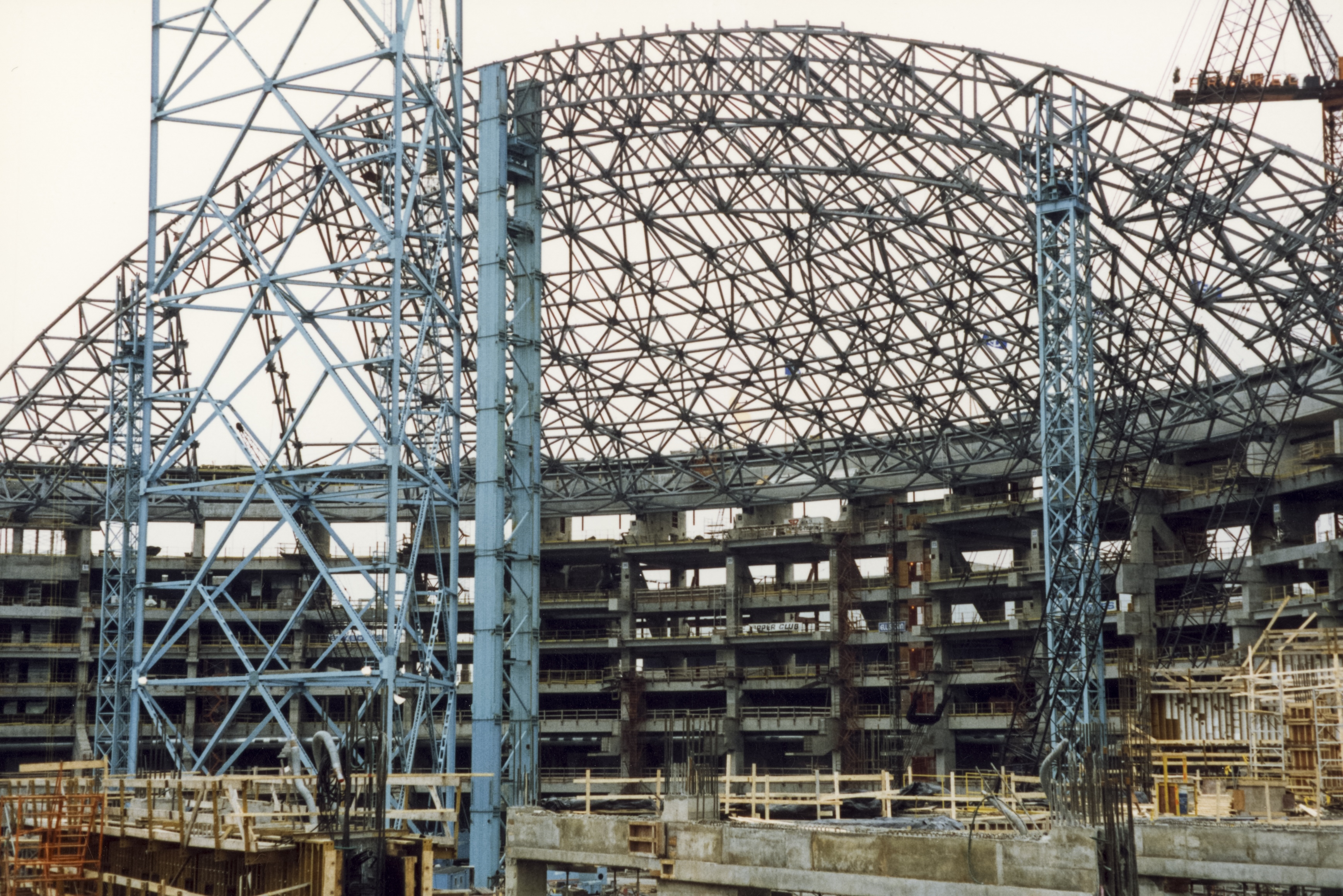 The construction of the SkyDome, 1988