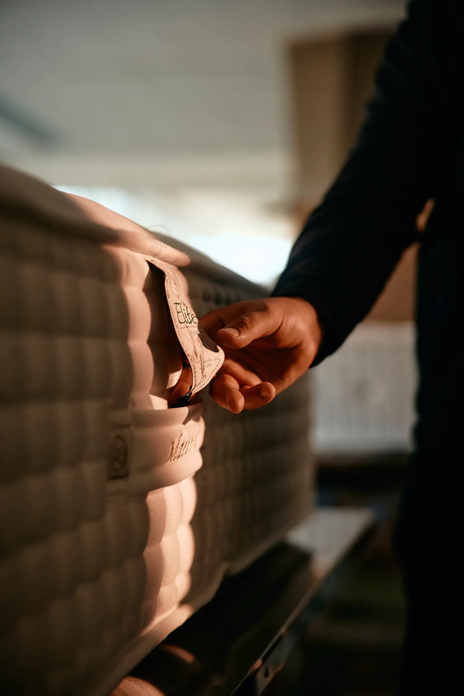 Commercial photography by Simeon Wälti in Zürich for Elité X Heimat Films