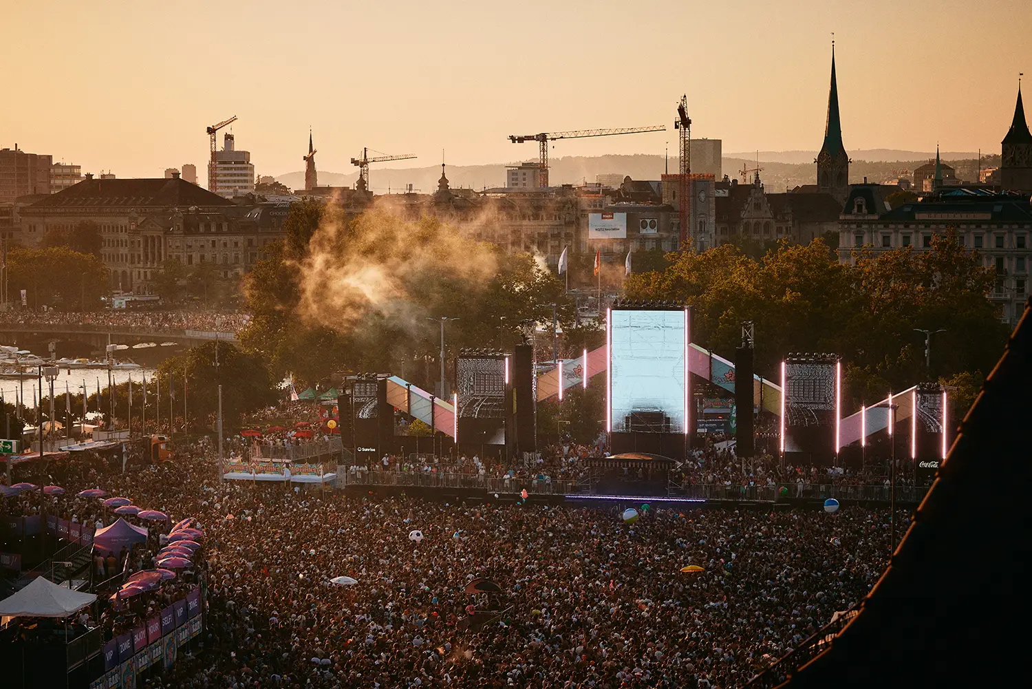 Corporate/Festival Photography by Simeon Wälti Photographer in Zürich at Sunrise X Streetparade Zurich