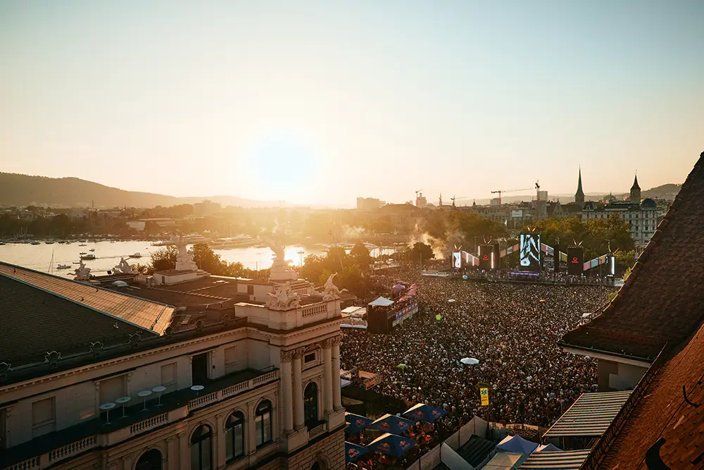 Corporate/Festival Photography by Simeon Wälti Photographer in Zürich at Sunrise X Streetparade Zurich