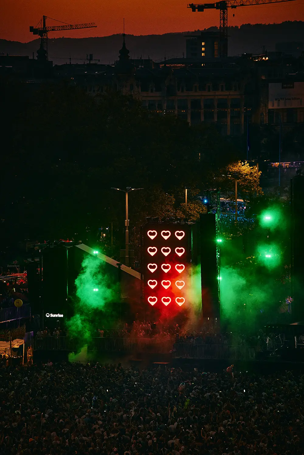 Corporate/Festival Photography by Simeon Wälti Photographer in Zürich at Sunrise X Streetparade Zurich