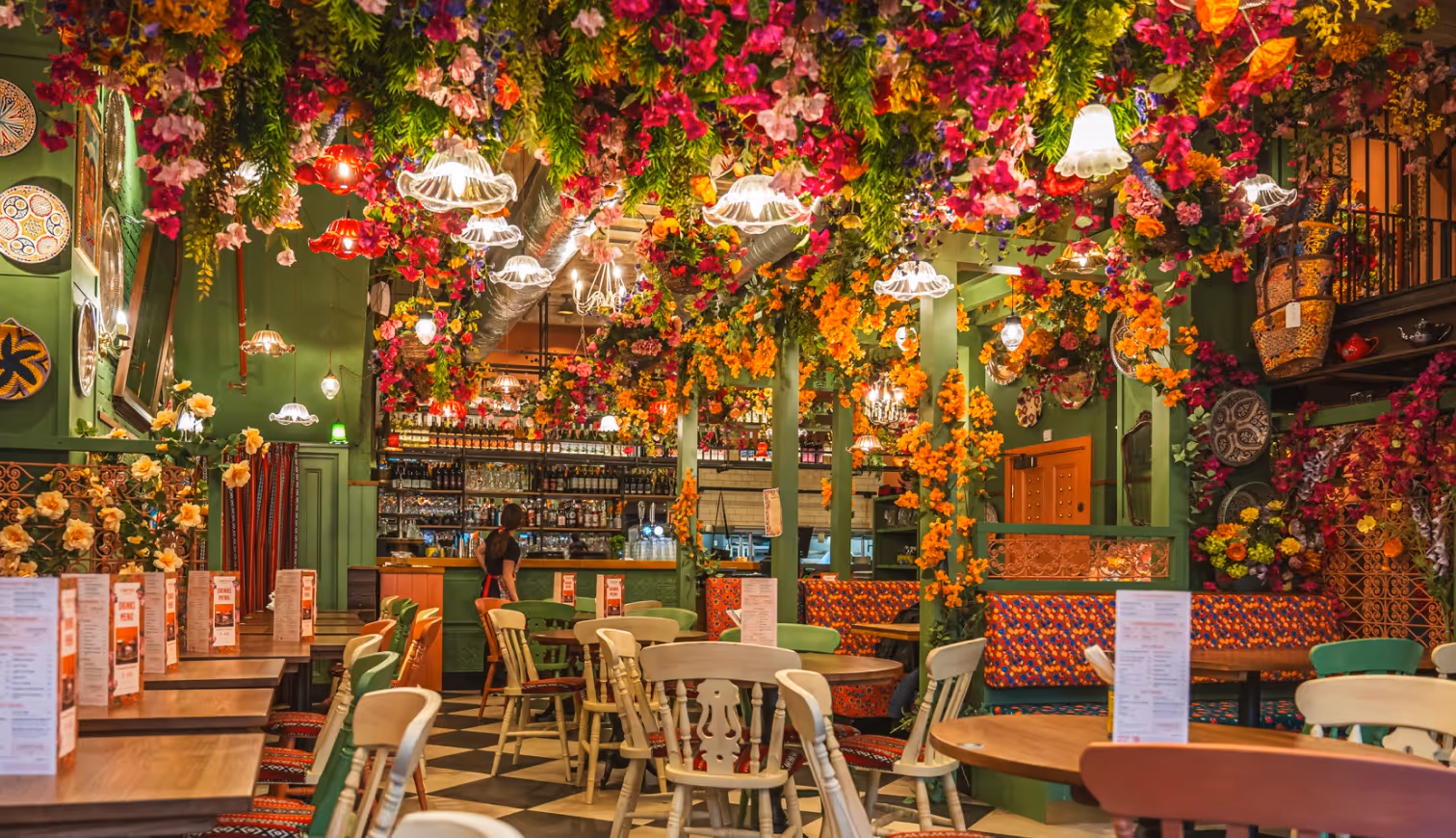 Comptoir Libanais Birmingham interior