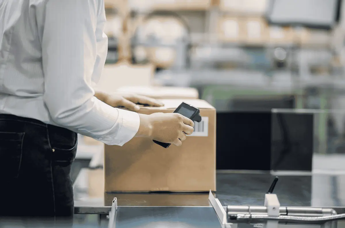 USPS vs DHL: Which Is Cheaper for Ecommerce Shipping?