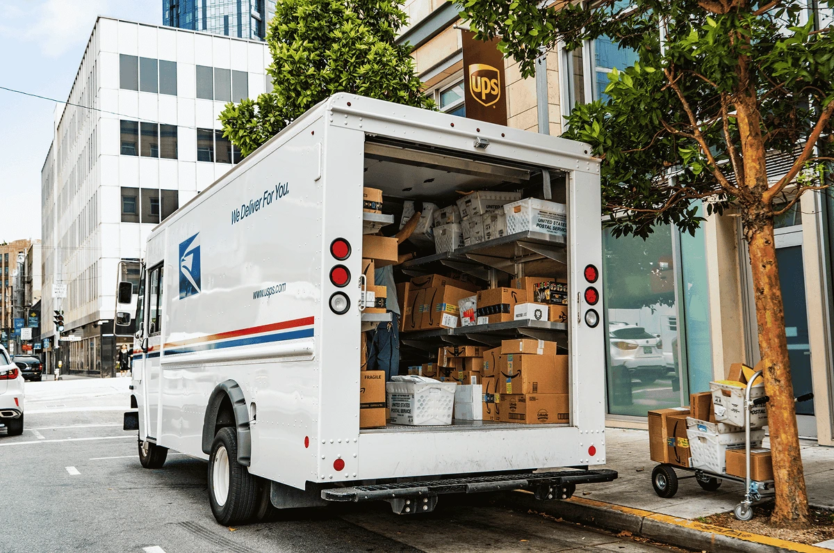 UPS vs USPS: Which Is Cheaper for Ecommerce Shipping?