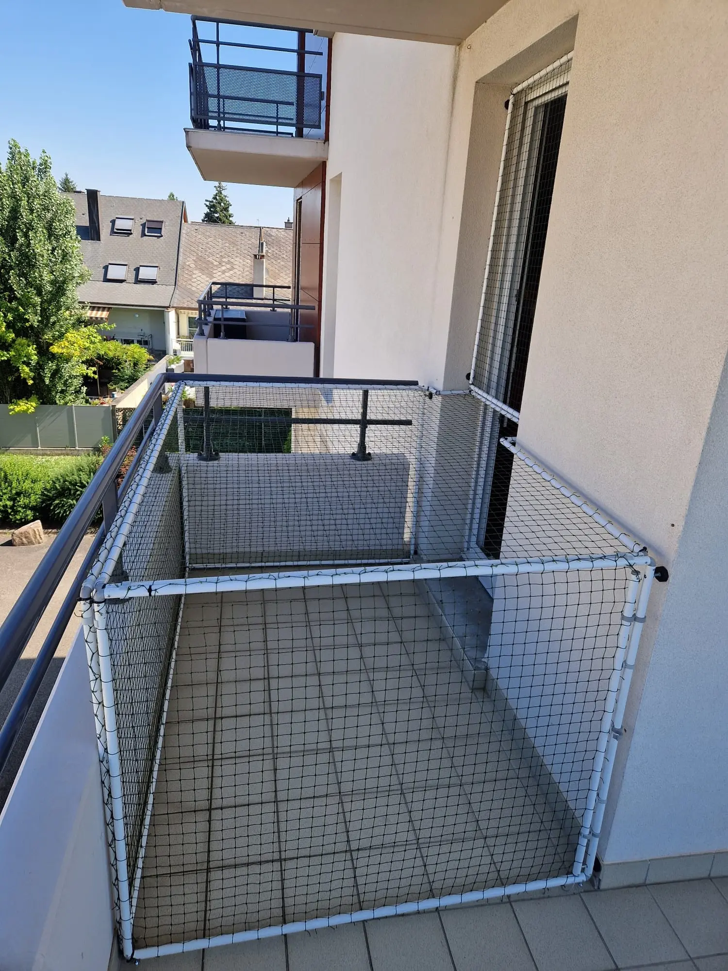 Catio de balcon avec structure aluminium pour chat