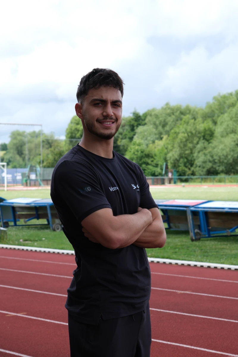 Photo de coach sportif non modifiée