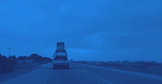 NOM-087-SCT-2-2017 sobre Tiempos de Conducción y Pausas en Transporte de Carga [Resumen y PDF]