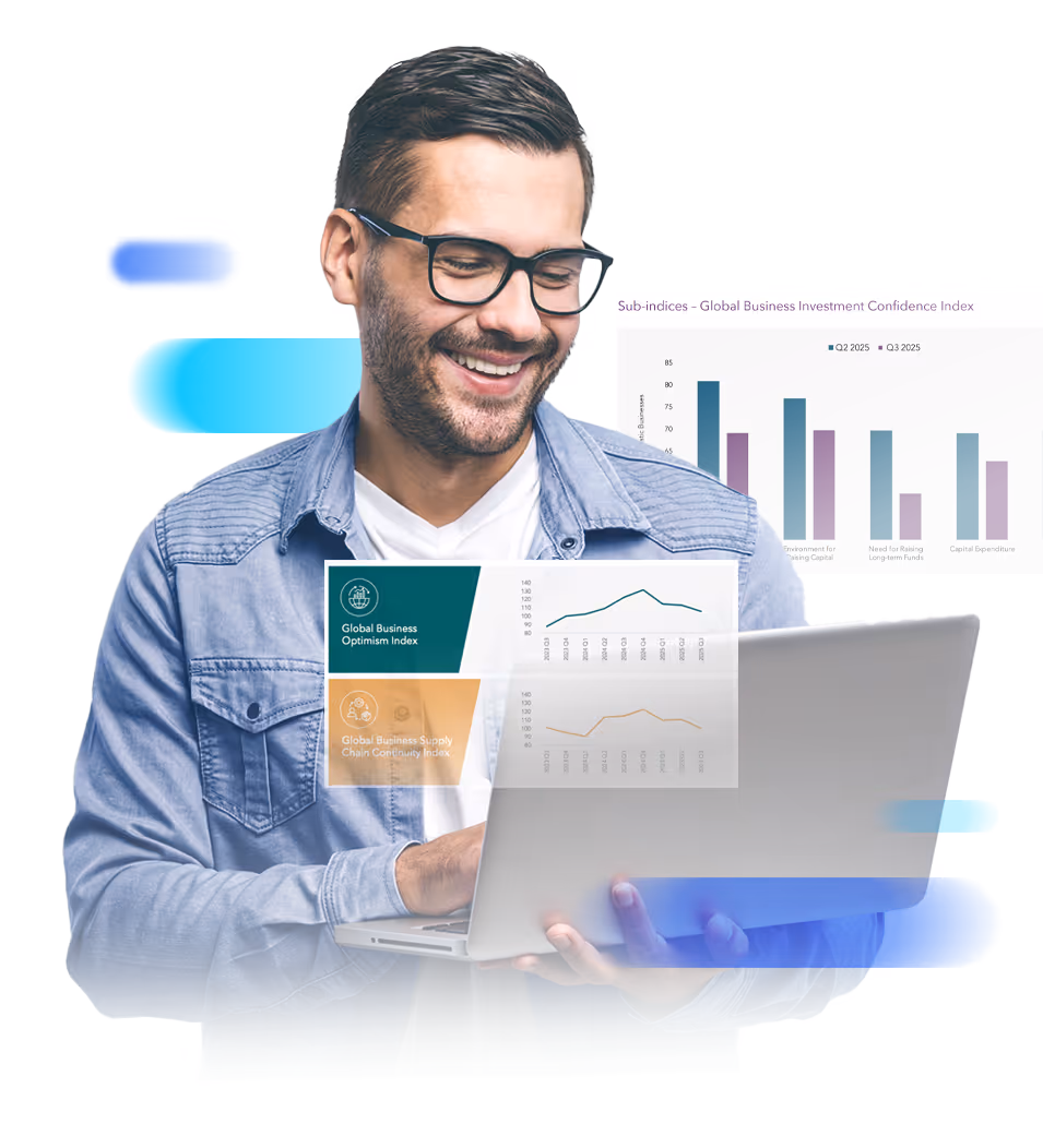 Imagem de um homem lendo o relatório da Dun & Bradstreet em um notebook e analisando dados do terceiro trimestre de 2025.