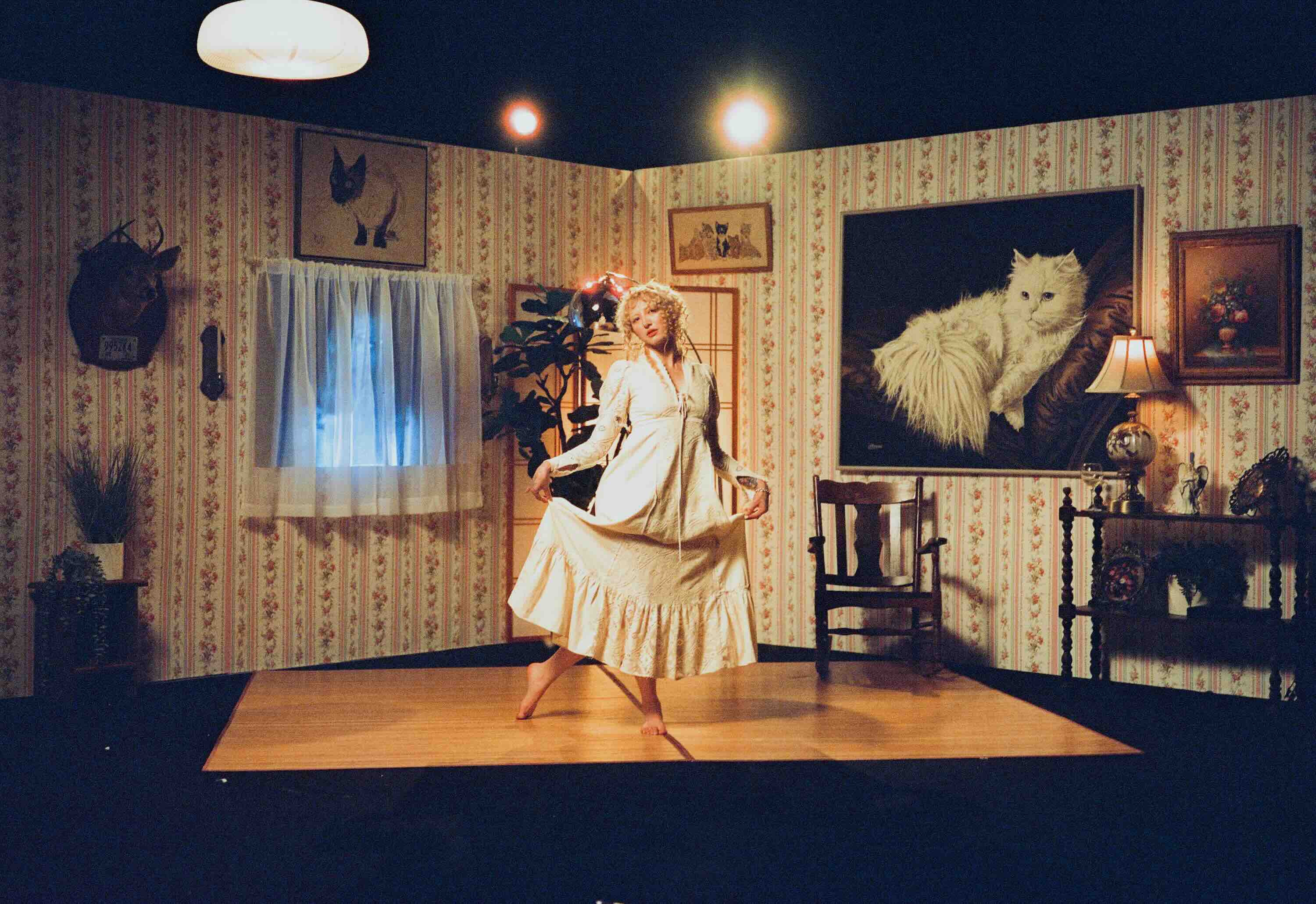 meg elsier, spittakle dress rehearsal live, photo credit: Jacq Justice